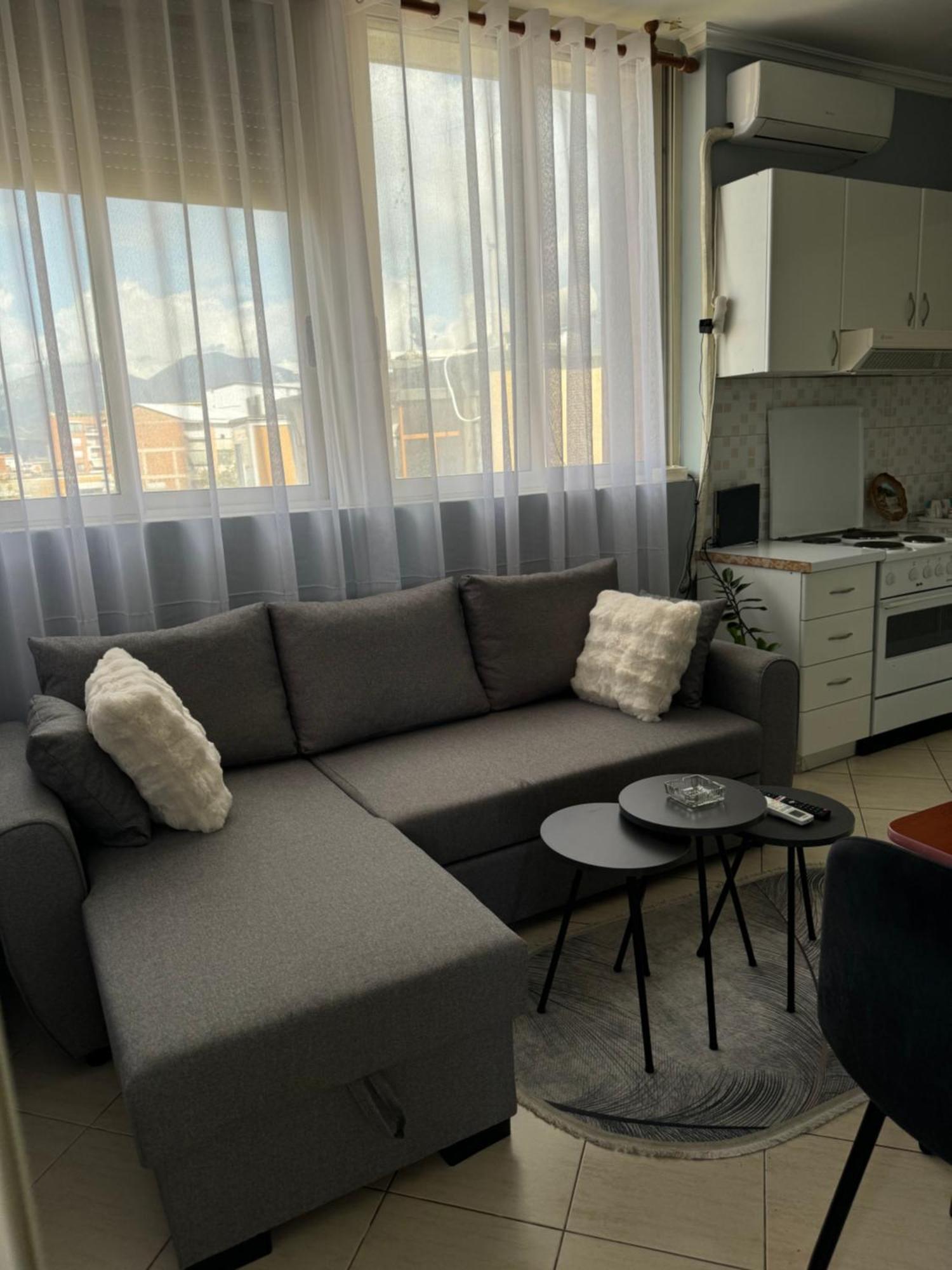Mirela'S Apartment City Center ติรานา ภายนอก รูปภาพ